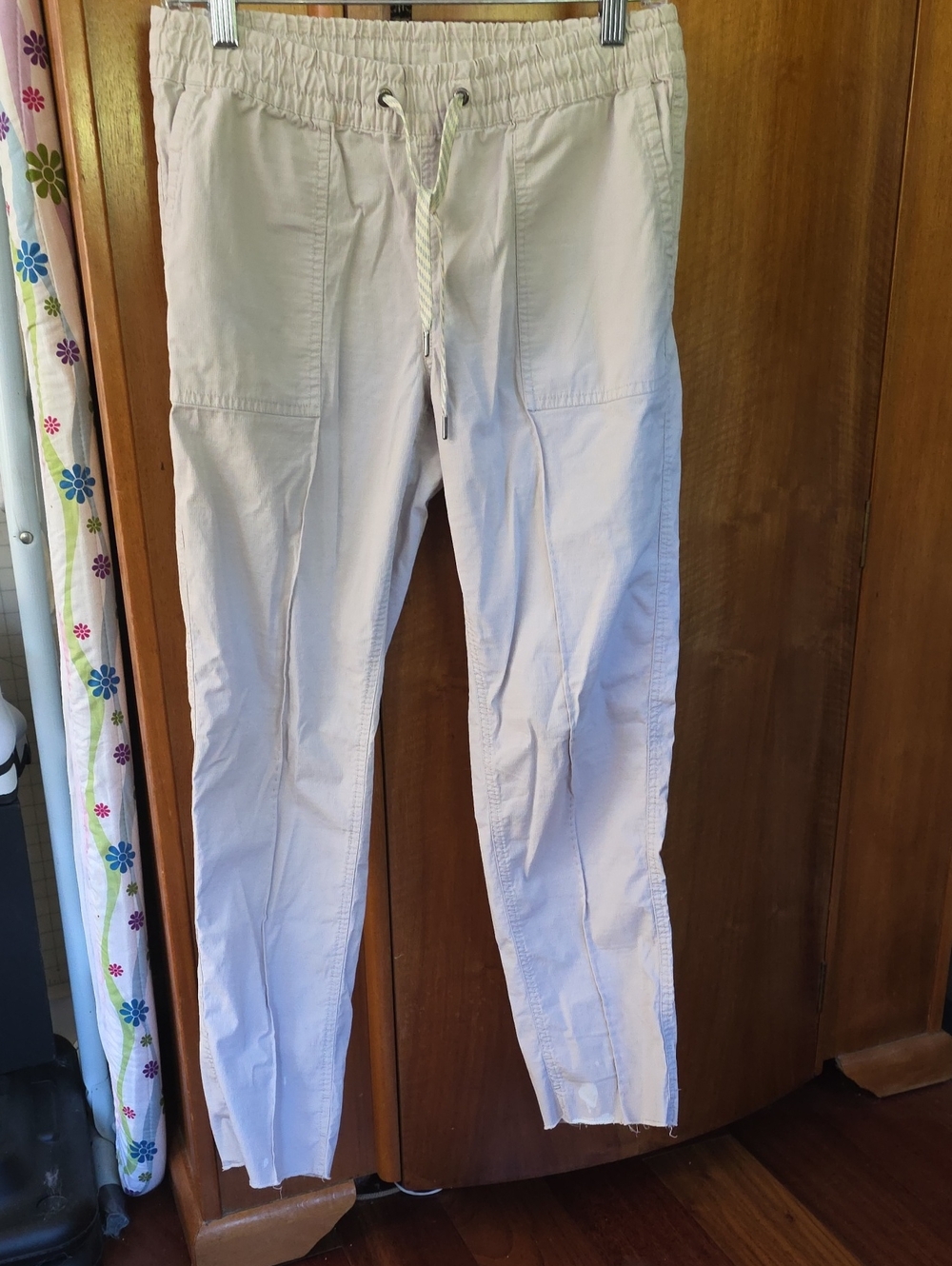 Vuori Light Beige Drawstring Womens Pants